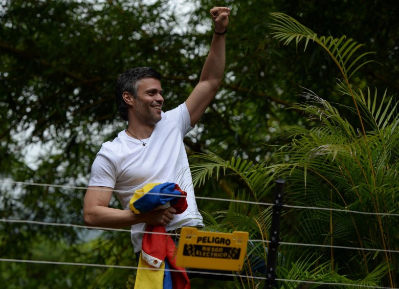 López fue condenado a 13 años y nueve meses de cárcel por instigación a la violencia, tras una oleada de protestas contra Maduro que dejó 43 muertos entre febrero y mayo de 2014. FOTO AFP