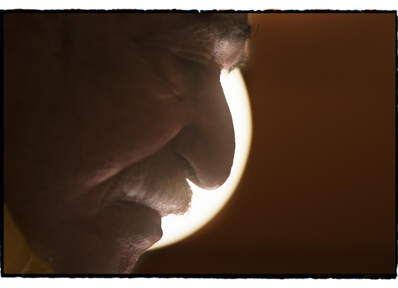 Daniel retrató varias veces al Nobel de Literatura, Gabriel García Márquez. Una foto de recuerdo, para empezar esta serie de diez fotos durante la Fiesta del Libro. FOTO daniel mordzinski