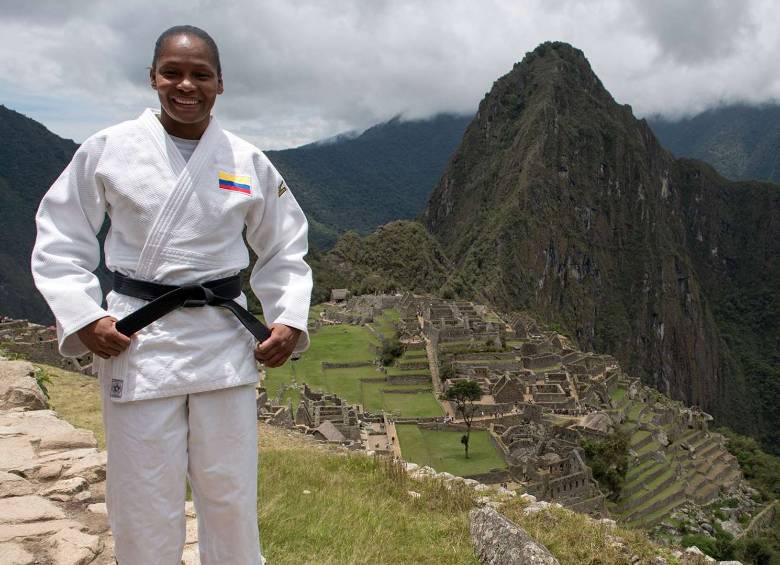 Yuri Alvear aprovechó el año pasado su visita a Perú, durante el Festival MiniPrix Judo For The World, para visitar Machu Picchu. FOTO cortesía IJF