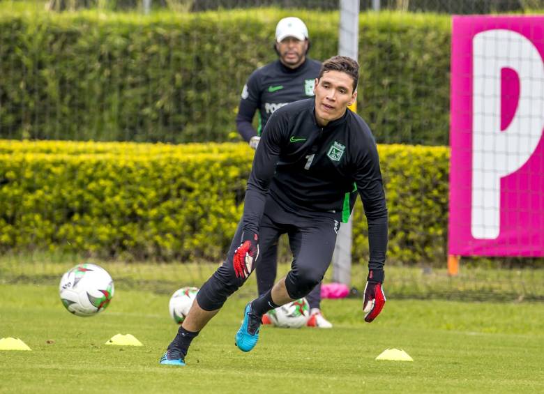 Antes de la pandemia, el portero Aldair Quintana estaba feliz con la noticia de que Nacional iba a hacer uso de su opcíon de compra, ahora está a la expectativa. FOTO juan antonio sánchez