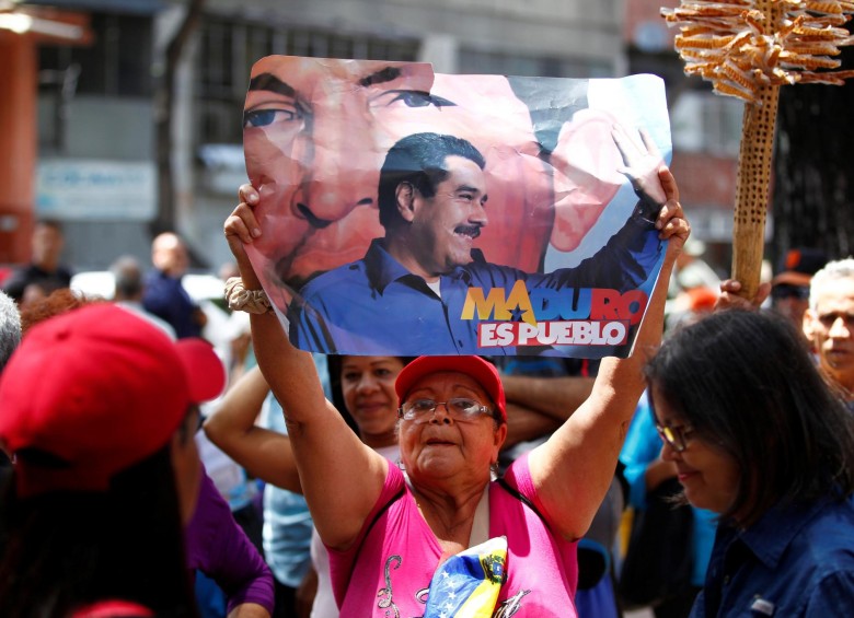 En los puntos de votación del Consejo Nacional Electoral, miles mostraron su apoyo al presidente Maduro.