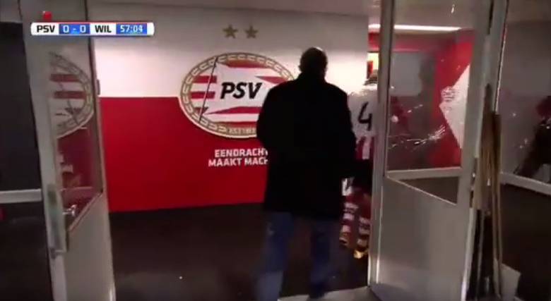 El lateral colombiano no es considerado un jugador violento y son pocas las expulsiones registradas en su carrera. FOTO CAPTURA DE PANTALLA