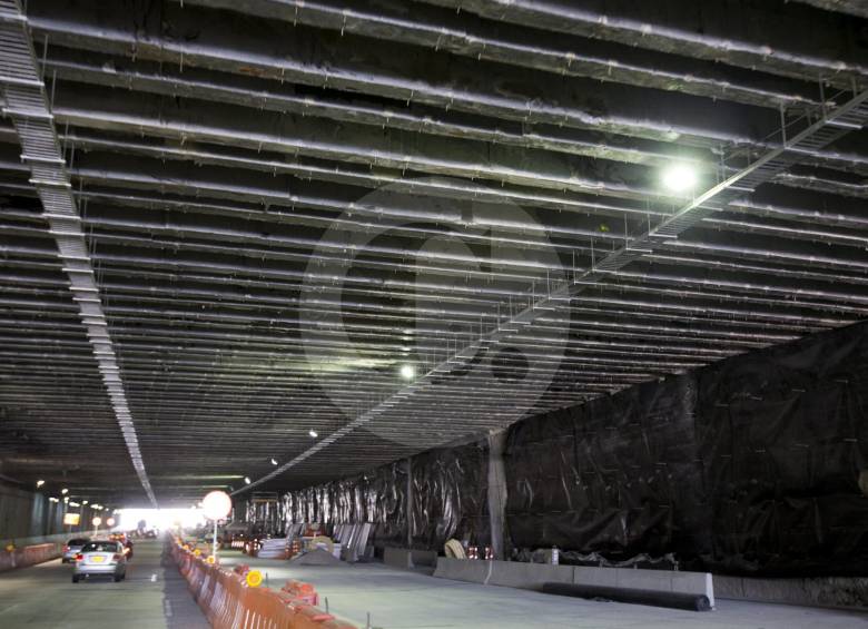 Desde diciembre de 2015 el soterrado de la etapa 1A tiene paso habilitado por dos carriles. Se estima que solo en agosto comenzarán obras en la etapa 1B. FOTO julio césar herrera