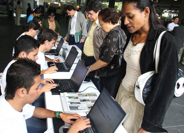 En Medellín se realizan actividades como la Feria de la Transparencia en la contratación. FOTO DONALDO ZULUAGA. 