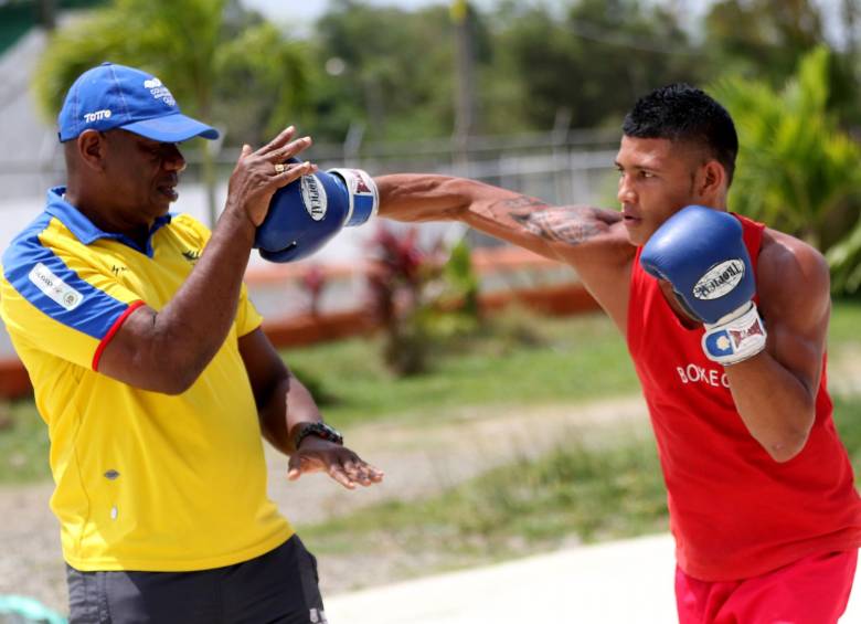 Abelardo Parra y Darvin Galeano hacen parte de la delegación paisa de boxeo para los Juegos Nacionales. FOTO julio César herrera 