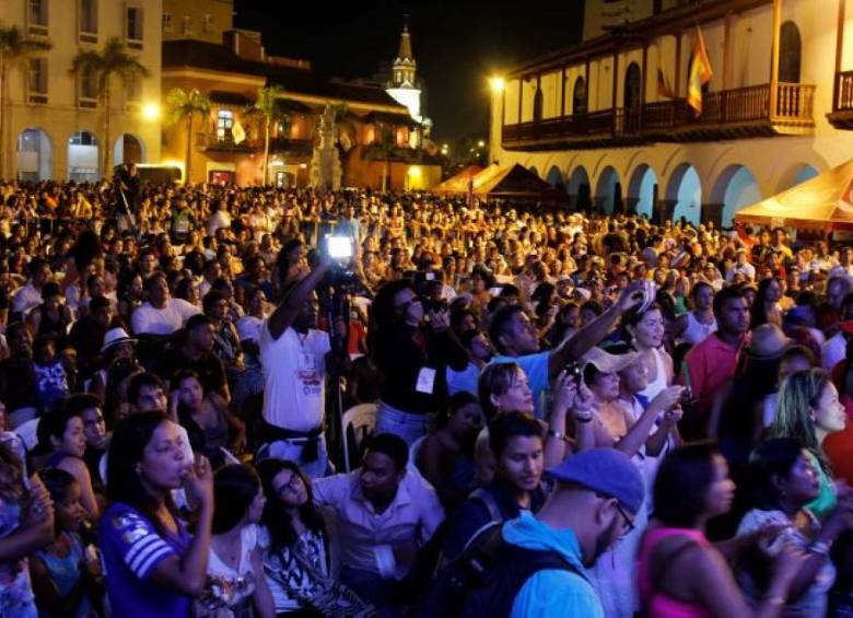 Cocineros de Cartagena de Indias rompieron el récord Guinness al cóctel de camarón más grande del mundo. FOTO COLPRENSA