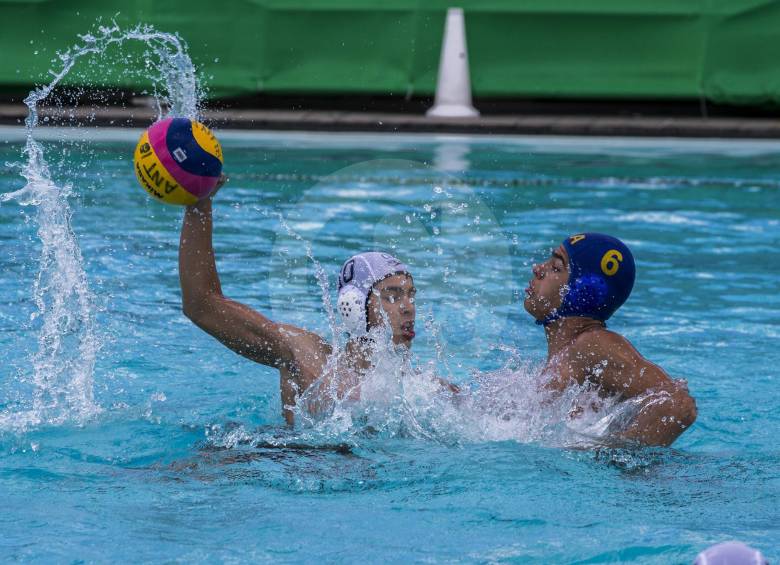 Juan Camilo Buitrago (gorro blanca) es uno de los paisas que integran la Seleccion. FOTO Juan Antonio sánchez 