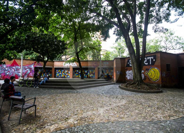 Primer parque de Laureles. FOTO JAIME PÉREZ MUNÉVAR