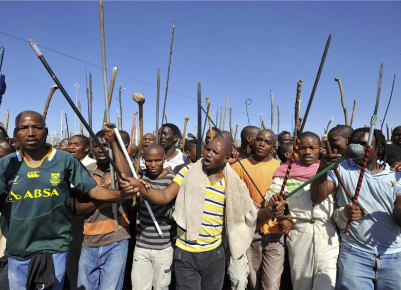 Protesta minera en Sudáfrica. FOTO: AFP