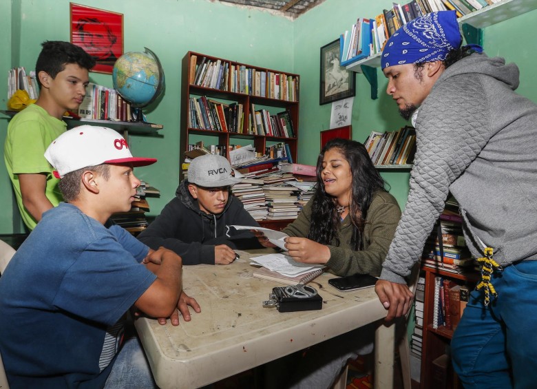 Los “parches” con los que Medellín se resiste a la guerra