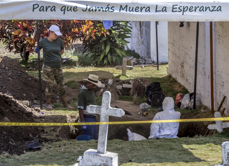 En el cementerio Las Mercedes ya se han realizado dos exhumaciones. FOTO JUAN ANTONIO SÁNCHEZ