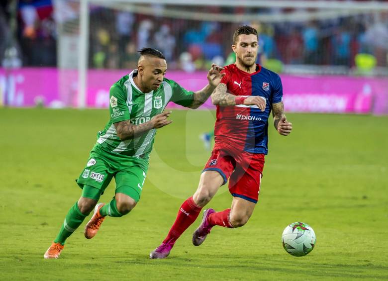 Será el clásico 303 entre rojos y verdes. FOTO JUAN ANTONIO SÁNCHEZ 