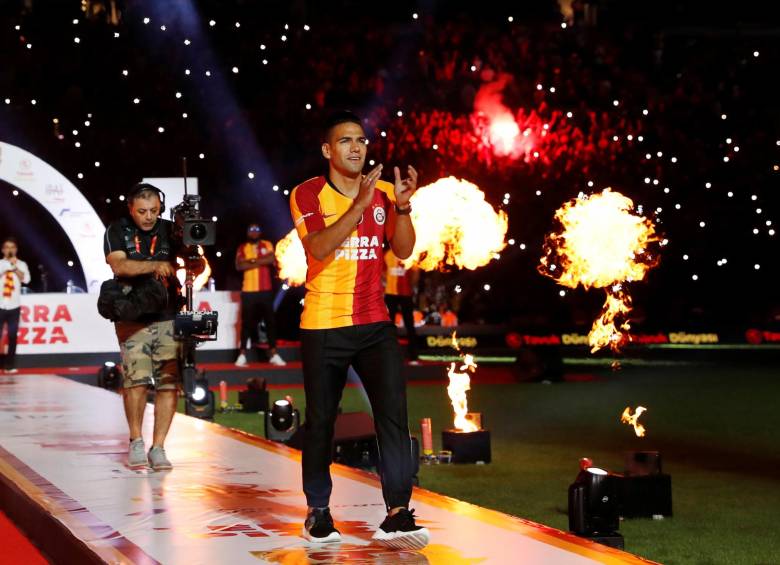 Radamel Falcao García durante su presentación. FOTO Reuters