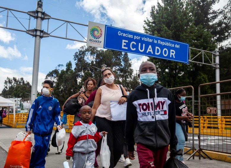 Este jueves, cerca de 500 uniformados del Ejército se desplegaron para cuidar la frontera con Ecuador. FOTO Getty Images