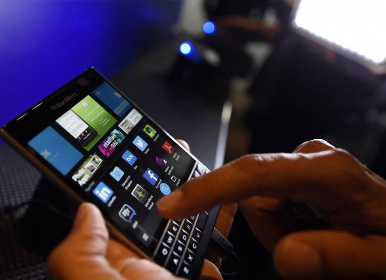 El Passport fue lanzado por BlackBerru a finales de septiembre. FOTO ARCHIVO