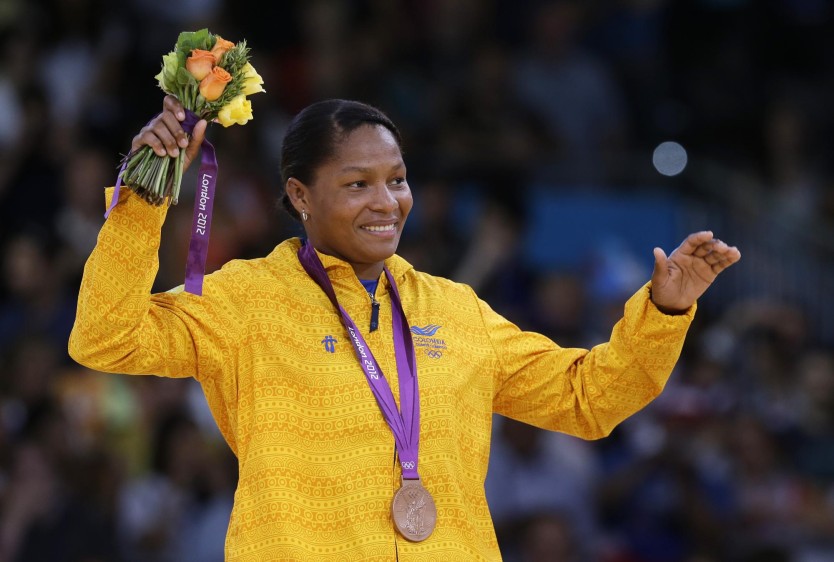 La colombiana subió de nuevo a un nuevo podio olímpico. Después del bronce en Londres, conquistó esta vez plata en Río. FOTO AP