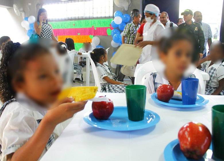 Recientemente, la Contraloría reveló la entrega de raciones alimenticias a unas 15.580 personas que figuran como fallecidas en la Registraduría. FOTO: COLPRENSA.