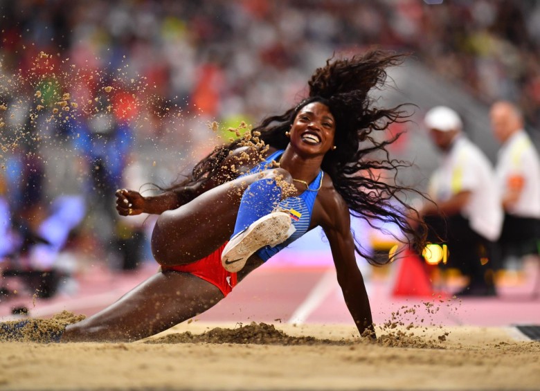 El bronce logrado por Caterine es su quinta medalla en Mundiales de Atletismo. FOTO REUTERS