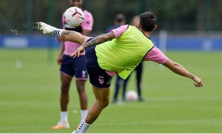James durante su primera práctica con el Everton. FOTO CORTESÍA EVERTON