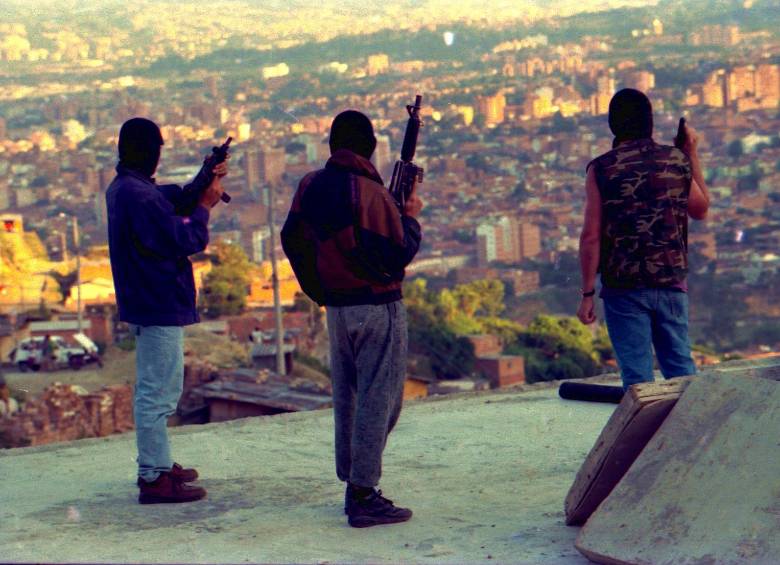 Integrantes de los Comandos Armados del Pueblo (CAP). FOTO El Colombiano