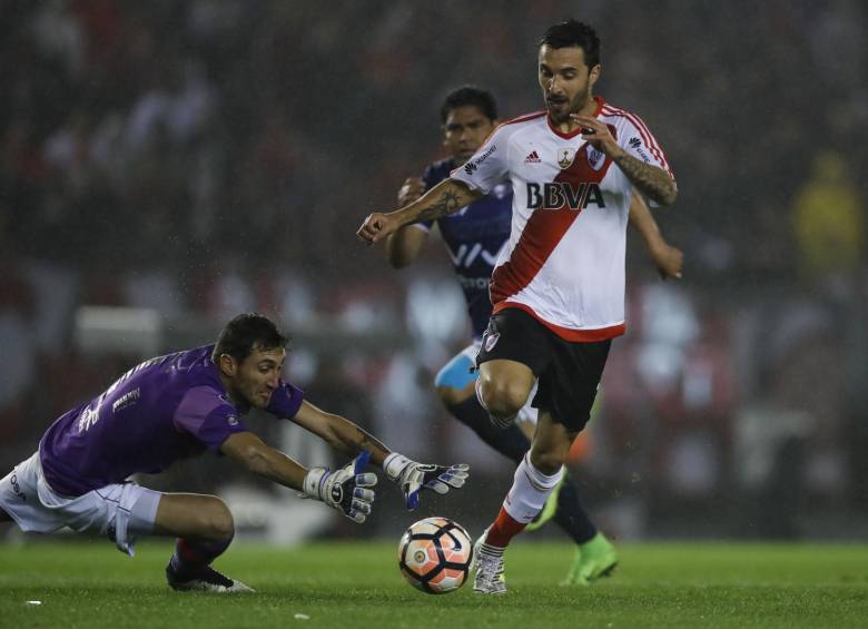 Ignacio Scocco, la figura en el 8-0 de River. FOTO EFE