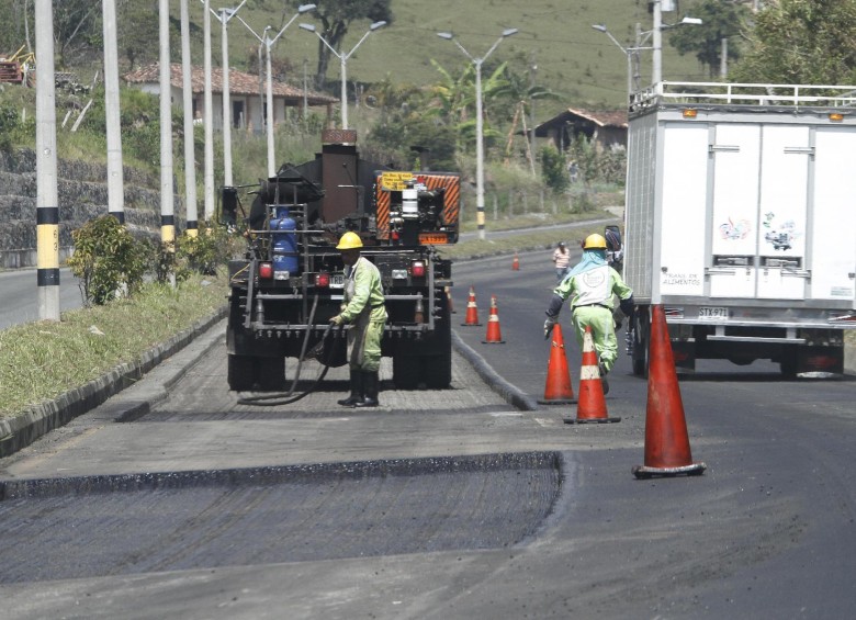 Trabajos en la vía Medellín - Santa Fe de Antioquia.Foto: Robinson Sáenz Vargas