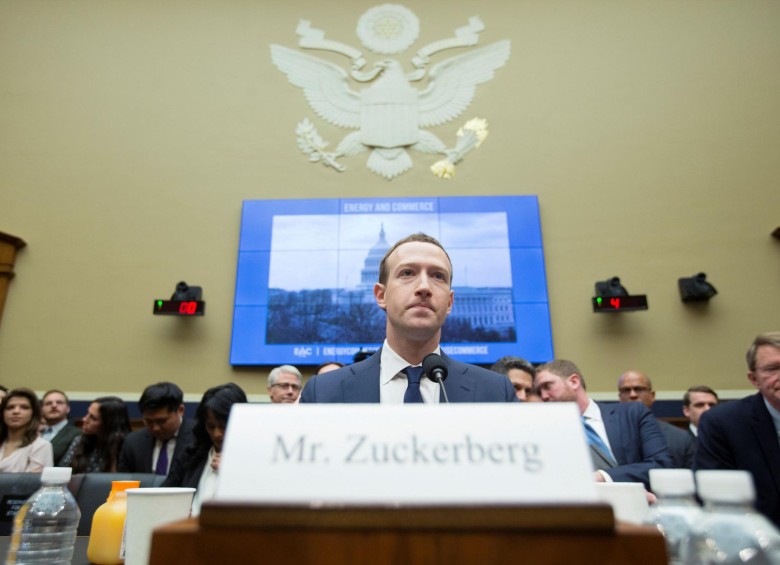  El CEO Facebook testifica ante el Comité del Congreso sobre Energía y Comercio en el Capitolio de Washington DC. FOTO EFE