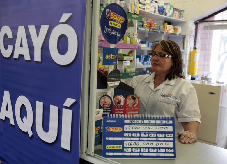 Son tres las empleadas que pudieron haber vendido el tiquete ganador en la droguería del Consumo. FOTO Manuel Saldarriaga