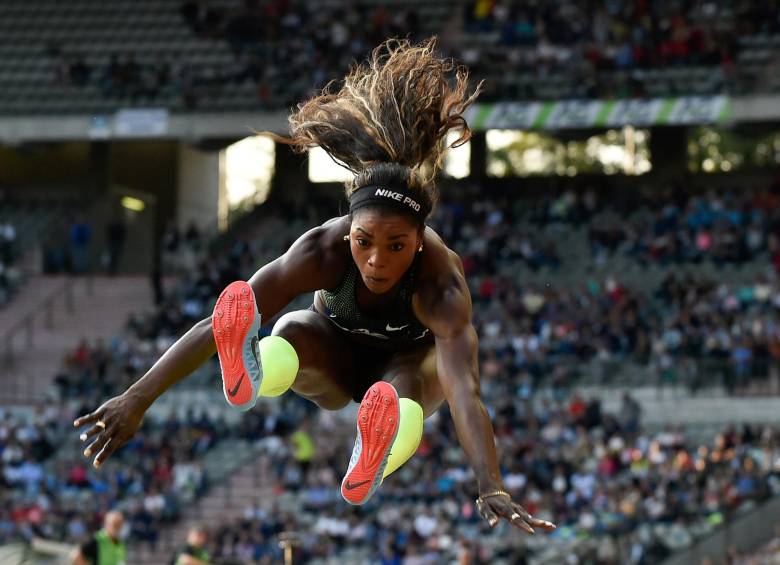 La colombiana se ratificó como la mejor del mundo en los saltos. FOTO AFP