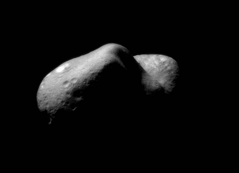 En la foto 433 Eros, un asteroide de tamaño gigante. Otro cercano a la Tierra. Foto Nasa