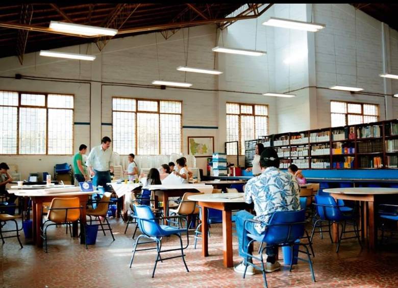 Así lucía antes de la cuarentena uno de los espacios de la filial Juan Zuleta Ferrer de la Biblioteca Pública Piloto. FOTO Cortesía