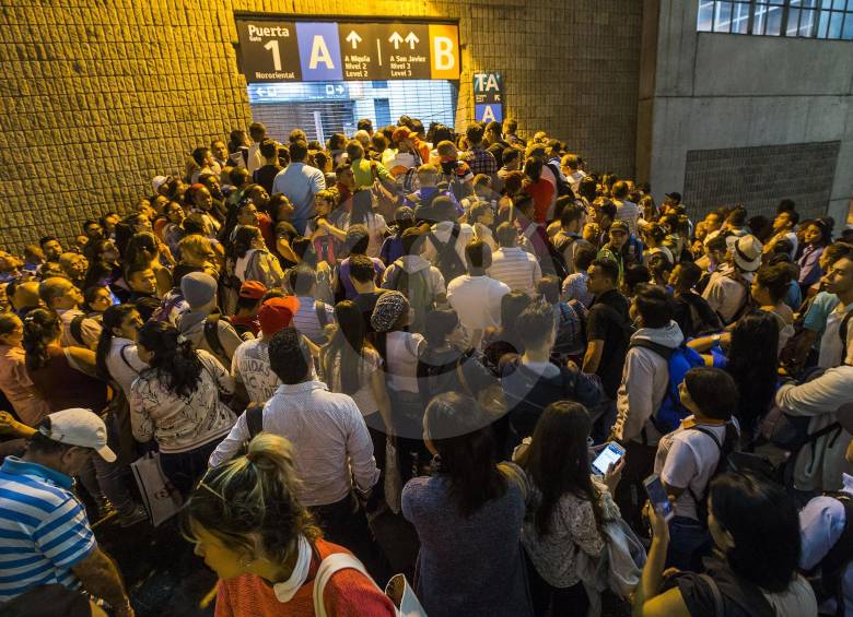 El sistema de transporte masivo moviliza a diario a más de un millón de usuarios (Foto: 16 de febrero de 2018). FOTO Julio césar Herrera