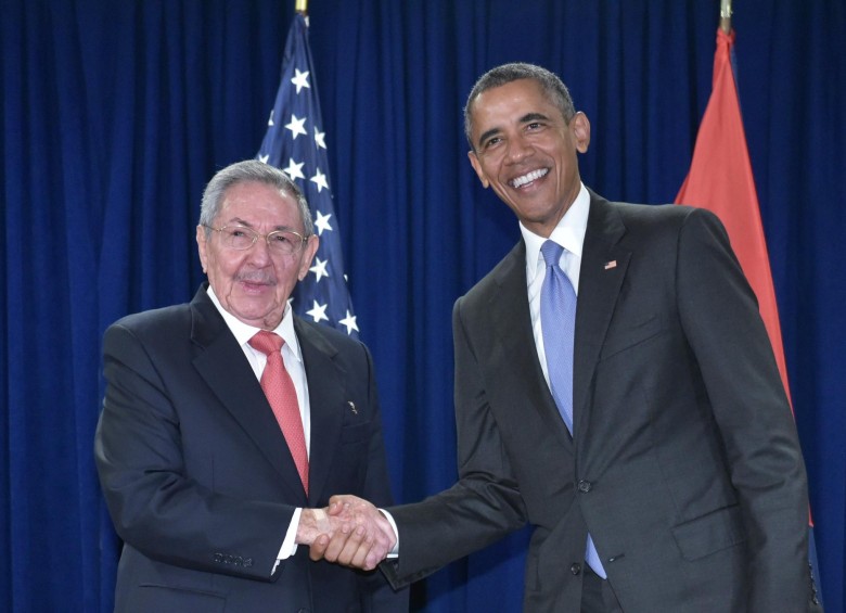 El encuentro entre Barack Obama y Raúl Castro fue el más anticipado y seguido durante la pasada Cumbre de las Américas, realizada en Ciudad de Panamá en abril de 2015. FOTO afp