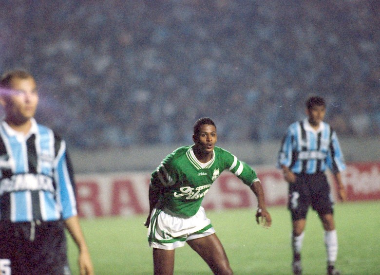Francisco Pacho Foronda durante la final de la Copa Libertadores de 1995 frente al Gremio de Brasil. FOTO ARCHIVO EL COLOMBIANO