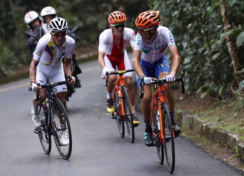 Aplausos para Sergio Henao, el colombiano que puso a vibrar ayer a todo el país. FOTO AP