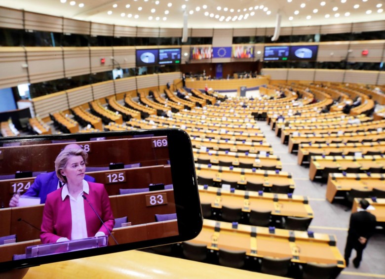 Todas las instancias de la Unión Europea vienen operando de forma virtual. En la imagen, la presidenta de la Comisión Europea, Ursula von der Leyen. FOTO EFE