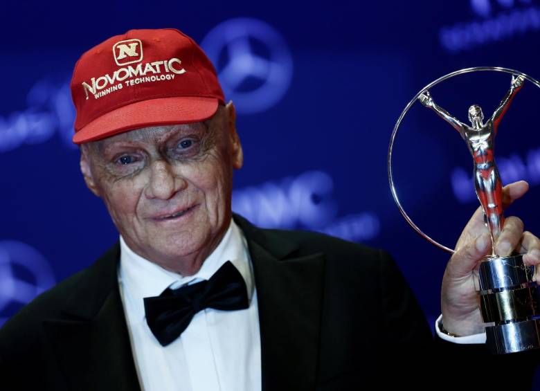 El expiloto de Fórmula 1, Niki Lauda recibió el galardón a toda una carrera. FOTO Reuters