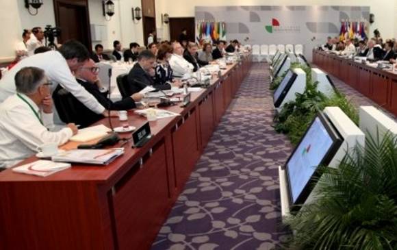 La Ministra de Relaciones Exteriores de Colombia, María Ángela Holguín, participó este lunes en la reunión de Cancilleres Iberoamericanos que se reúnen en Veracruz. FOTO Ministerio de Relaciones Exteriores de Ecuador.