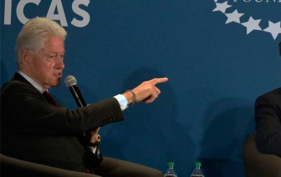 Santos participó de una conferencia organizada por la fundación de Bill Clinton en Miami. FOTO CORTESÍA