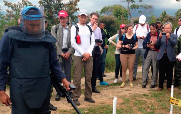 Avanza el desminado humanitario en Cocorná y el Carmen de Viboral; delegados de la ONU visitan los municipios. FOTO cortesía