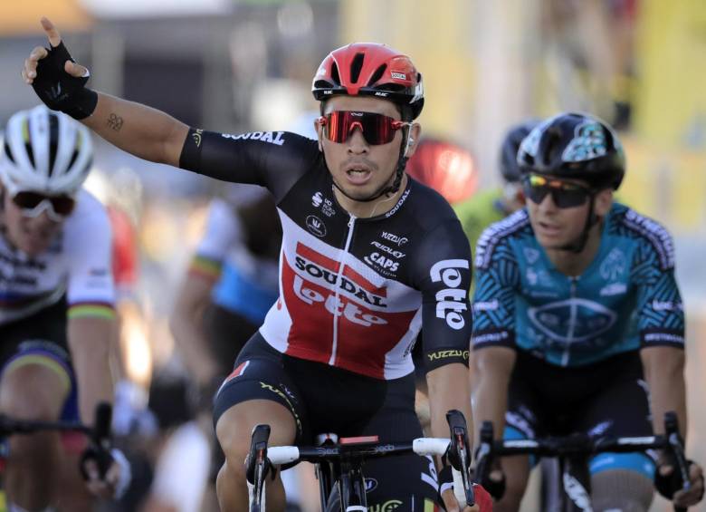 El australiano Caleb Ewan fue el ganador de la etapa 11. FOTO EFE
