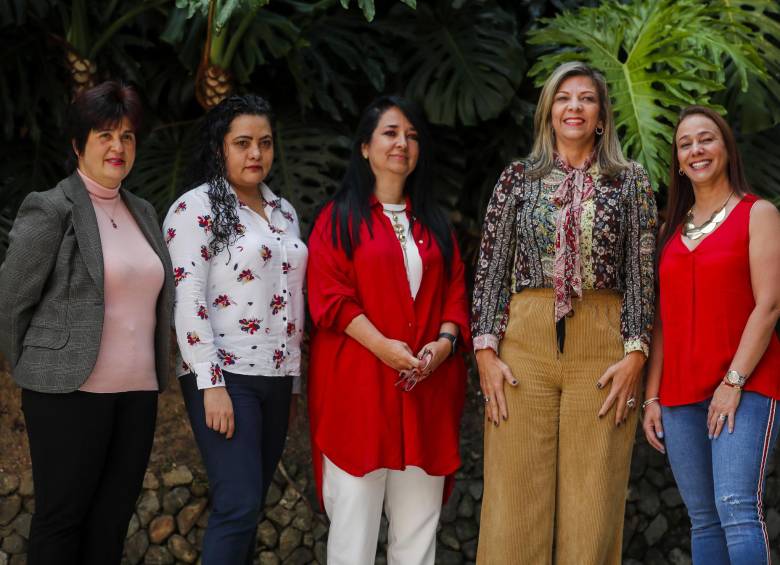 La lucha contra el crimen en Antioquia está encabezada por mujeres. Su trabajo conjunto tiene tras las rejas a tres alcaldes, un contralor y varios integrantes de grupos criminales. Foto: Julio César Herrera