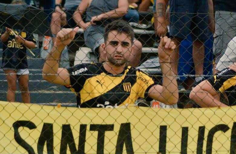 Hernán Fioritto, hincha de Peñarol, falleció luego de un mes hospitalizado. Había sido baleado durante la celebración del aniversario 125 de ese club. Foto tomada de Twitter