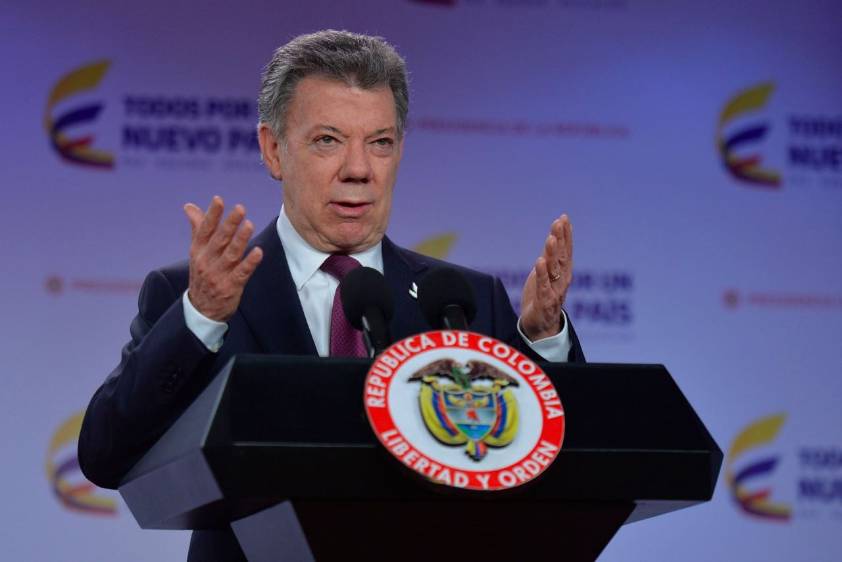 El presidente de la República, Juan Manuel Santos, designó este martes la comisión para hablar con el líderes del No. CORTESÍA PRESIDENCIA