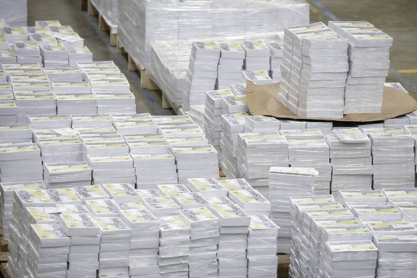 Estos son los kits electorales que se distribuirán en Colombia y en las embajadas colombianas de otros 64 países del mundo. FOTO Colprensa