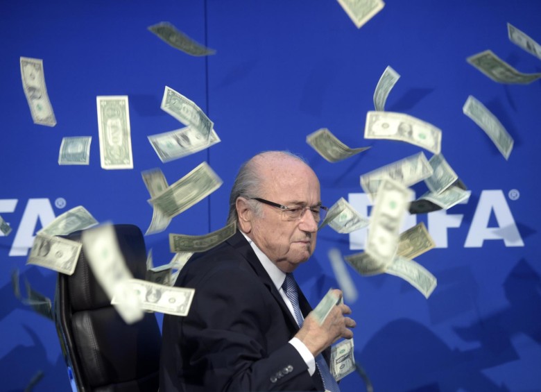 Blatter dijo que a pesar de estar tranquilo, cree que lo podrían suspender de por vida. FOTO ARCHIVO
