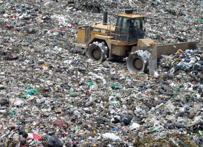 El relleno Doña Juana está ubicado entre los barrios Mochuelo Alto y Mochuelo Bajo, en Bogotá. FOTO Colprensa