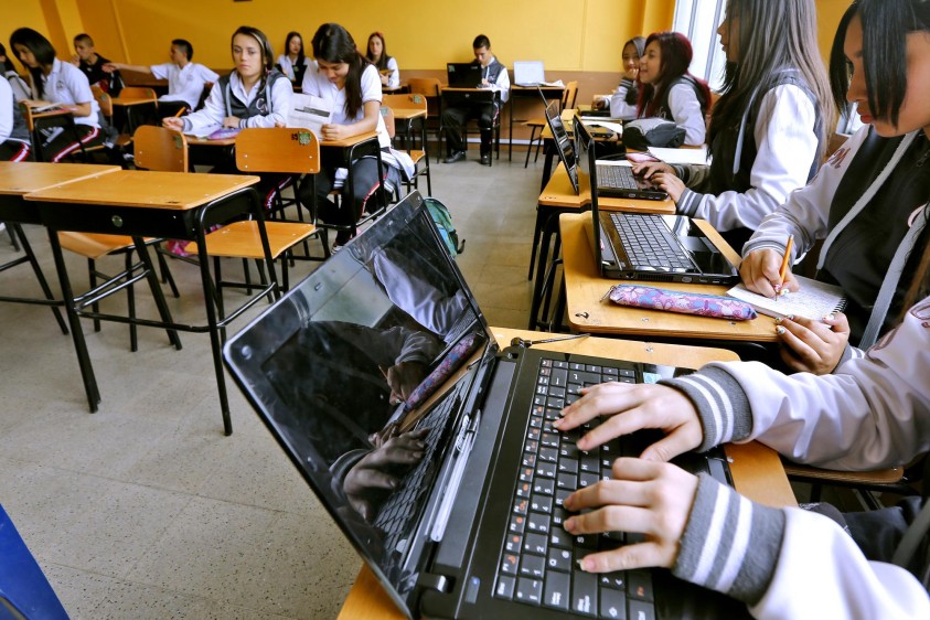 En Antioquia, el 89,83 % de las sedes oficiales no posee internet para temas académicos. El 86,87 % de las escuelas no tiene conexión para asuntos administrativos. FOTO Juan Antonio sánchez
