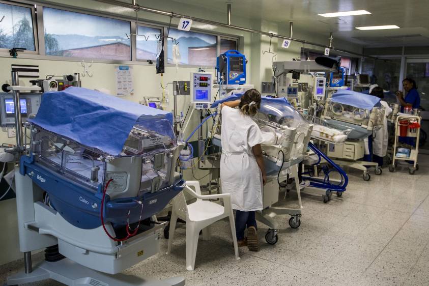 Desde hace unos días el Hospital General de Medellín viene implementando medidas para prevenir que las mamás gestantes y los neonatos se contagien entre sí. FOTO: Archivo Julio César Herrera E. 