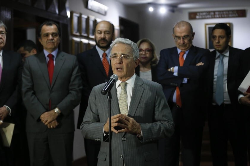 El expresidente y ahora senador, Álvaro Uribe Vélez, insistó este miércoles en lograr un “gran Pacto Nacional por la paz”. FOTO COLPRENSA